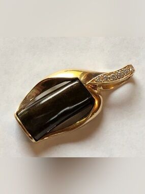14 Carat Hawaiian Gold Coral Pendant with Diamonds